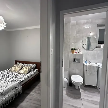 Apartincentrum3 Parking Апартаменты Варшава